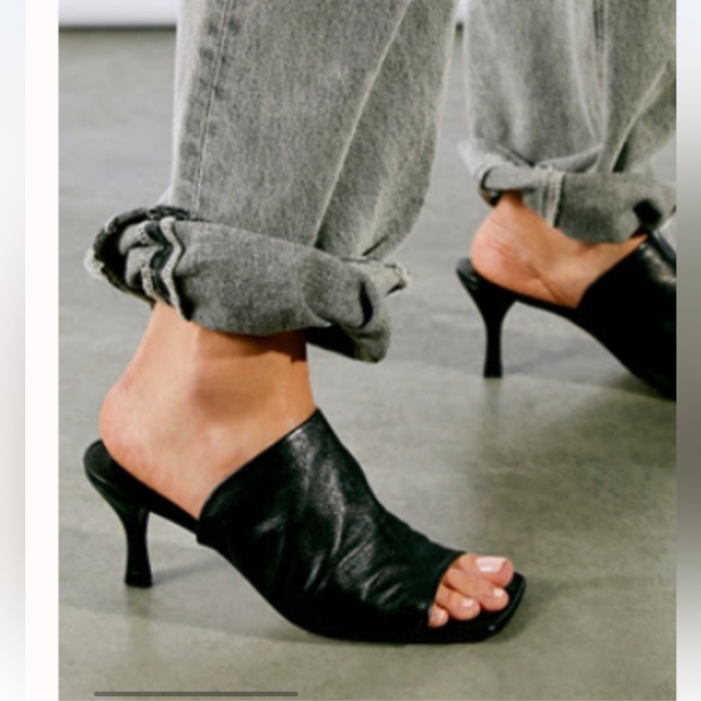 NWT- Free People Cara Square Toe Heels- Black- Size 8